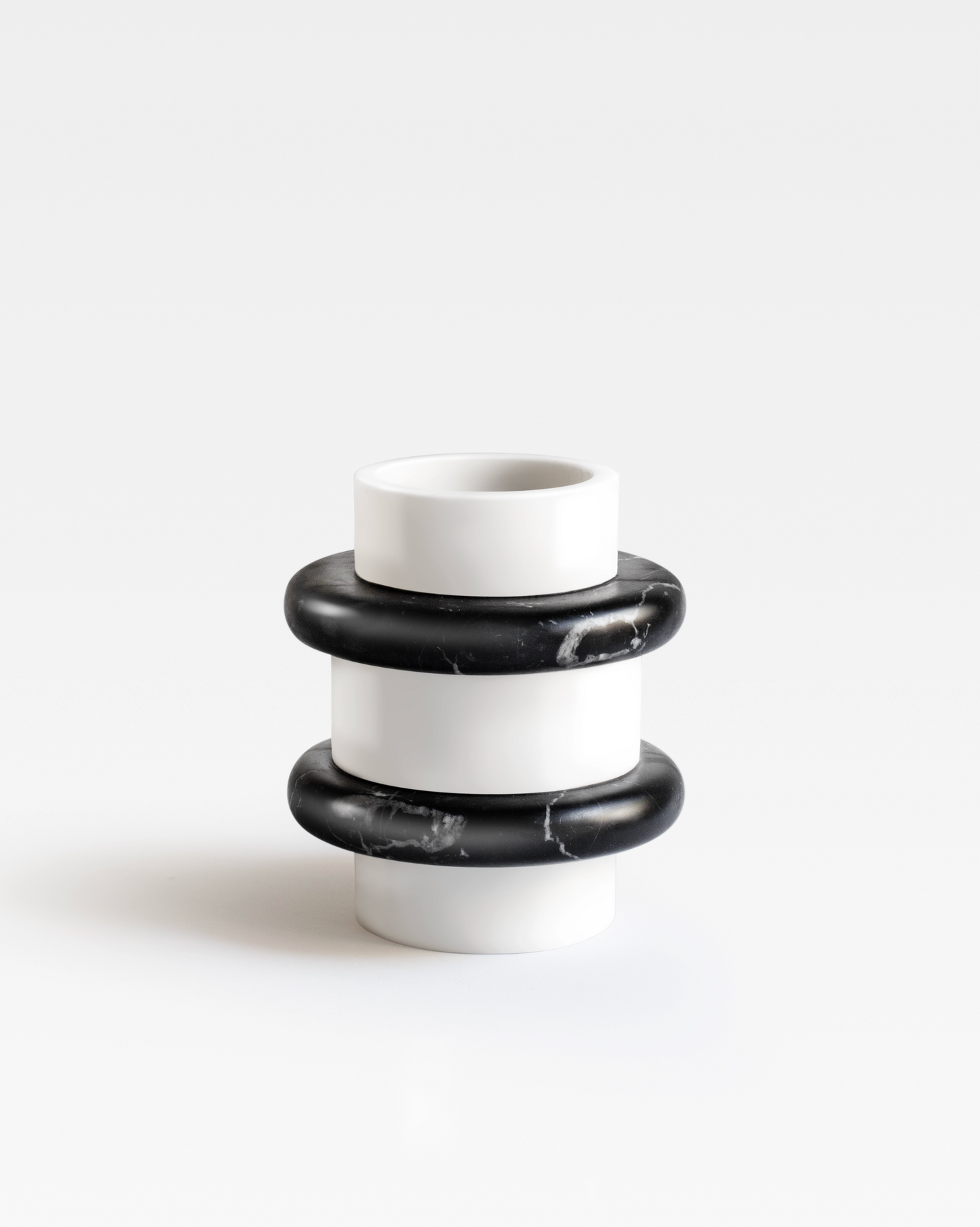 Handcrafted Lumière vase made from white Thassos marble