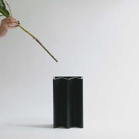 Video of the Modern matte black King Vase by Sandro Lopez Milano.