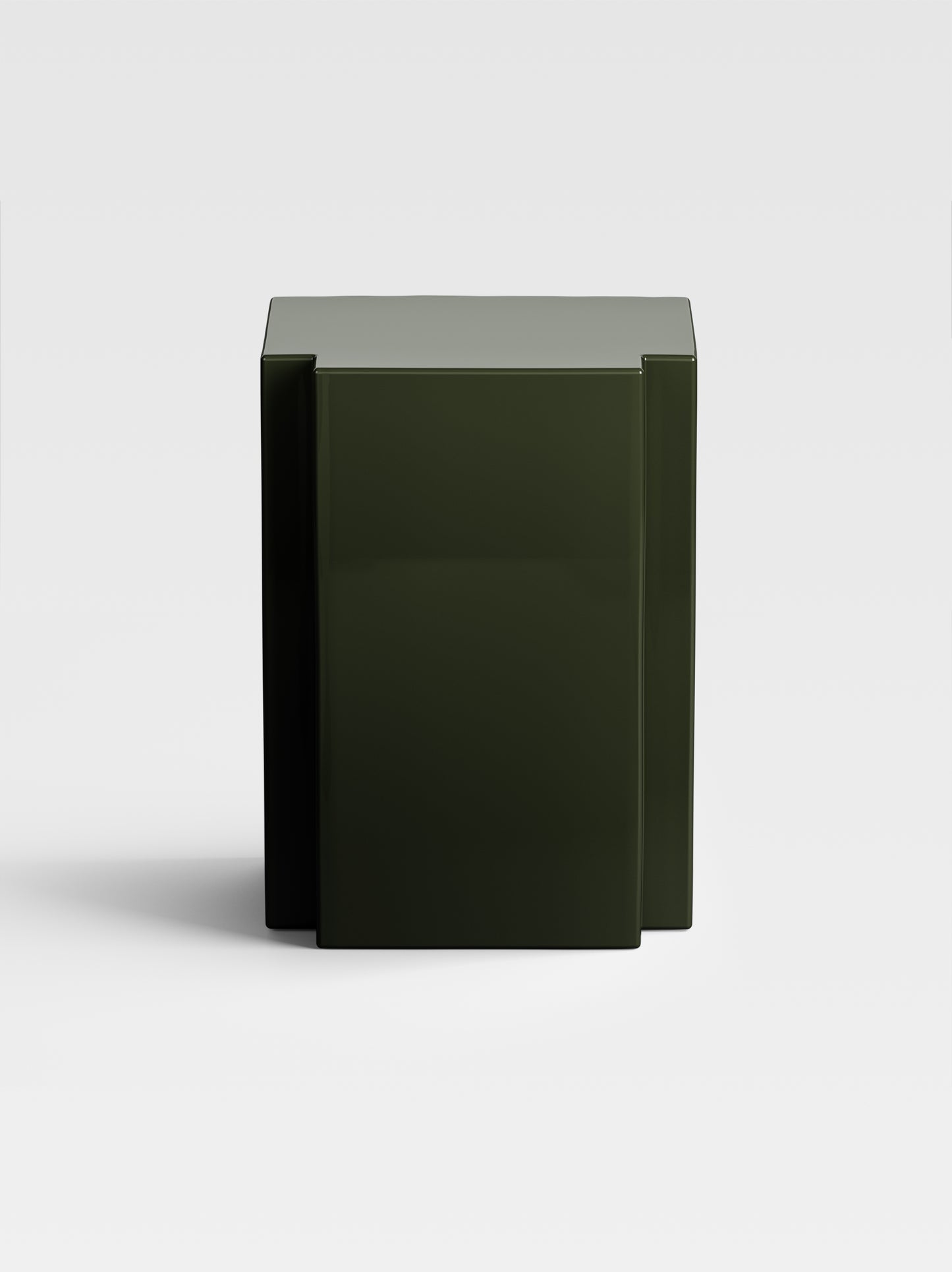 Lui side table in olive lacquer, luxury handcrafted furniture made in Italy — sculptural design that bridges art and modern interior design.